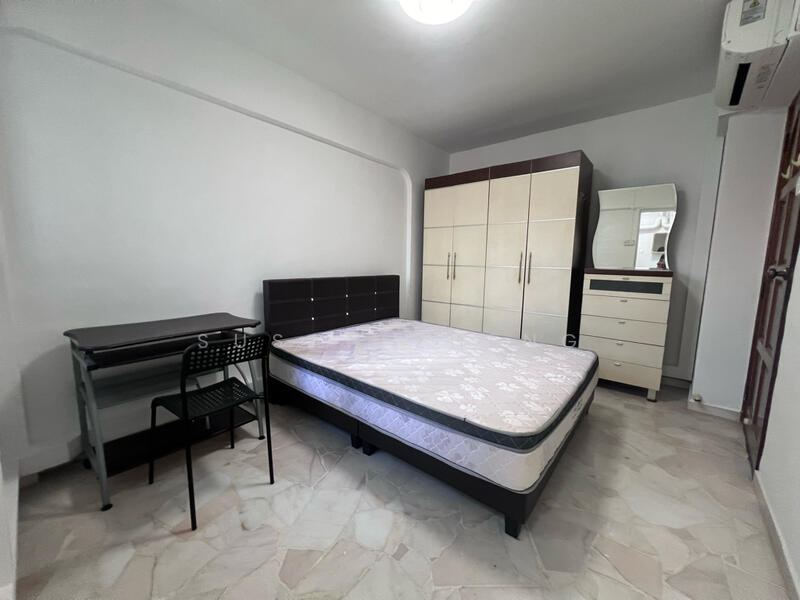 For Rent - 301 Jurong East Street 32