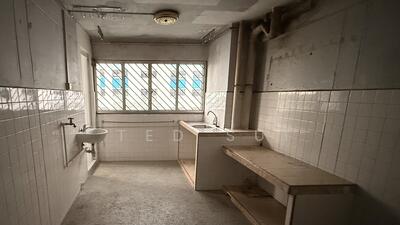 For Sale - 317 Hougang Avenue 7