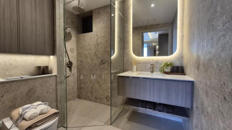 Bagnall Haus, 811 Upper East Coast Road, Bedok / Upper East Coast, 4 Bedrooms, 1,249 sqft, Condominium For Sale, by Jamie Peh, 60206836 - Bathroom - PropertyGuru.com.sg