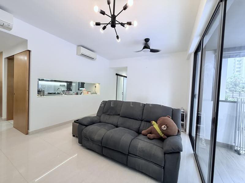 La Fiesta, 58 Sengkang Square, Hougang / Punggol / Sengkang, 3 Bedrooms, 1,001 sqft, Condominium For Sale, by Elise Liew, 60206913 - Living Room - PropertyGuru.com.sg
