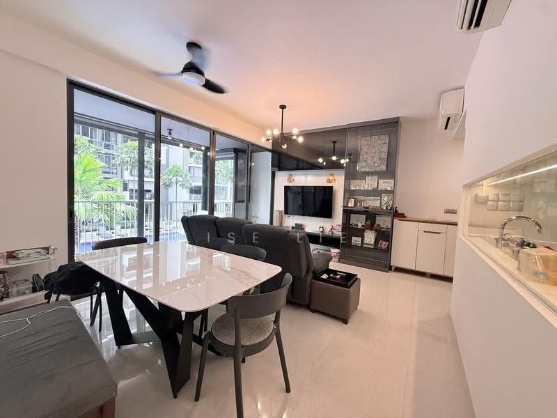 La Fiesta, 58 Sengkang Square, Hougang / Punggol / Sengkang, 3 Bedrooms, 1,001 sqft, Condominium For Sale, by Elise Liew, 60206913 - Living Room - PropertyGuru.com.sg