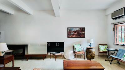 For Sale - Rare FH Park-Facing Terrace in Prime Bt Timah