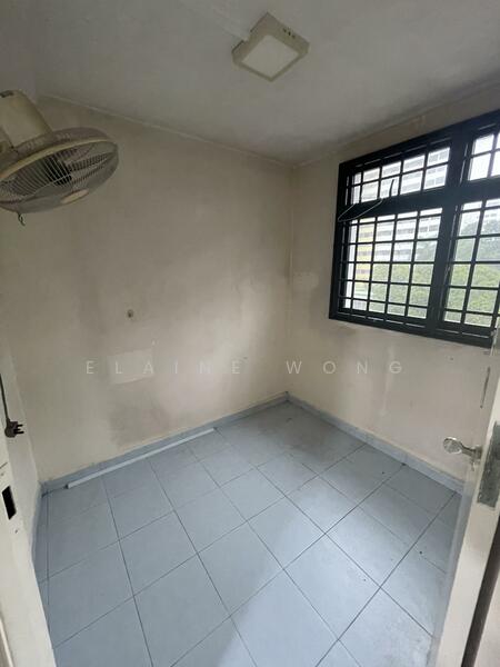 Room 3 (attached to kitchen)