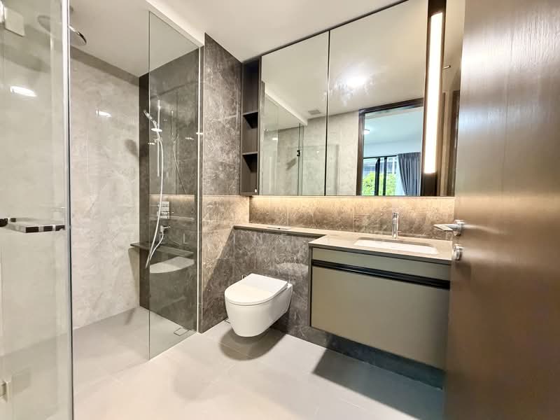 Tembusu Grand, 94 Jalan Tembusu, 2 Bedrooms, 743 sqft, Condominium For Rent, by Elaine Teo, 60207149 - Bathroom - PropertyGuru.com.sg