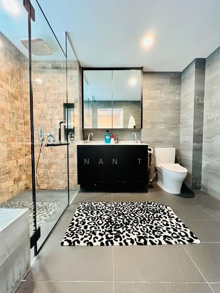 La Suisse II, 1 Swiss View, 3 Bedrooms, 2,045 sqft, Condominium For Sale, by Keenan Tan, 60207160 - Bathroom - PropertyGuru.com.sg