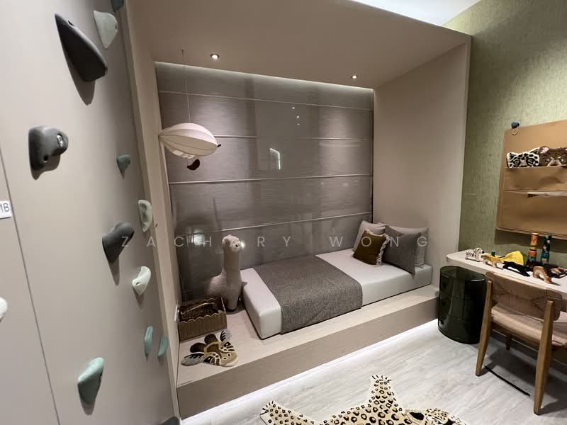 CHEAPEST 4 BEDROOM! AT EC PRICING! 10 MIN TO MRT!, , 3 Bedrooms, 990 sqft, Apartment For Sale, by Zachary Wong, 60207341 - Bedroom - PropertyGuru.com.sg