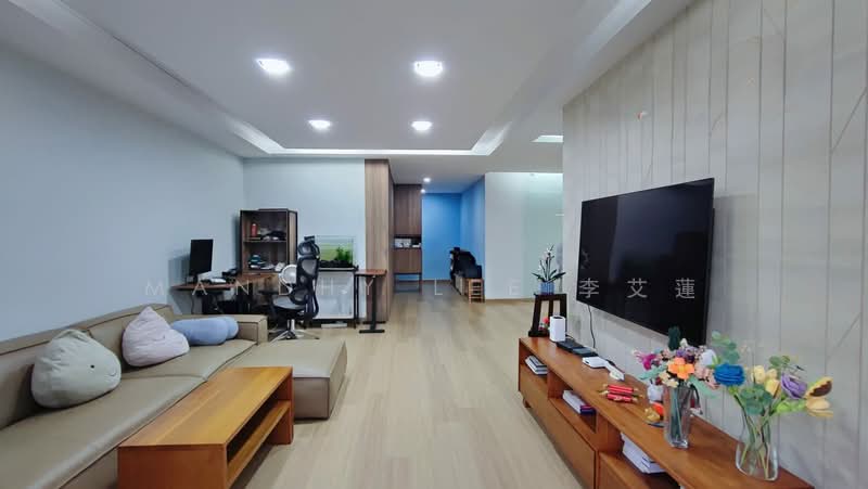 357 Admiralty Drive, 357 Admiralty Drive, 4 Bedrooms, 1,431 sqft, HDB Flat For Sale, by Mandhy Lee 李艾蓮, 60207353 - Living Room - PropertyGuru.com.sg