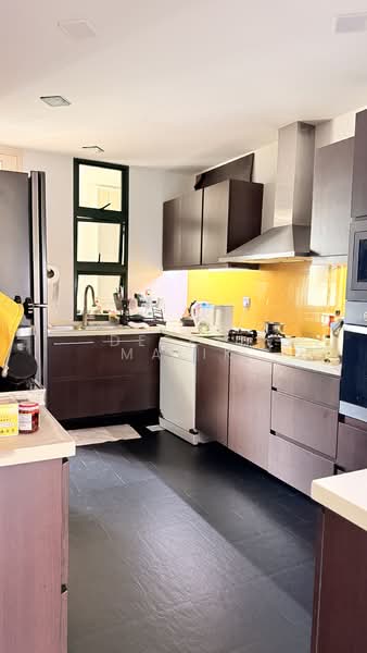 Pebble Bay, 130 Tanjong Rhu Road, 4 Bedrooms, 2,088 sqft, Condominium For Sale, by Deepti Malik, 60207366 - Kitchen - PropertyGuru.com.sg