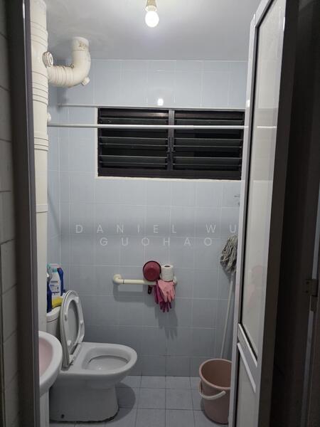 For Rent - 220 Serangoon Avenue 4