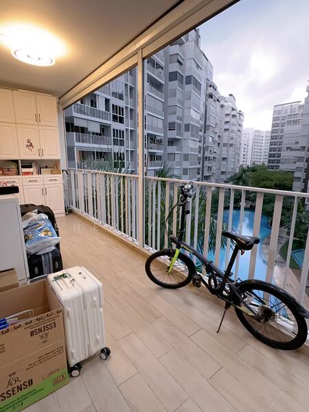 Functional wide balcony zip track