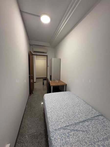 Surrey apartment near Novena MRT, 10 surrey, Room Rental, 75 sqft, Apartment For Rent, by Mar Inn Chee, 60207610 - Bedroom - PropertyGuru.com.sg