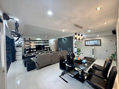 For Sale - 657 Hougang Avenue 8