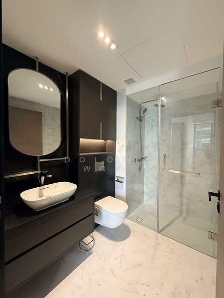 One Bernam, 1 Bernam Street, 2 Bedrooms, 807 sqft, Condominium For Rent, by Dolores Wong, 60207681 - Bathroom - PropertyGuru.com.sg