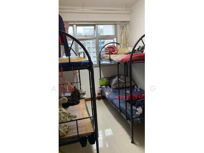 For Rent - 878B Tampines Avenue 8