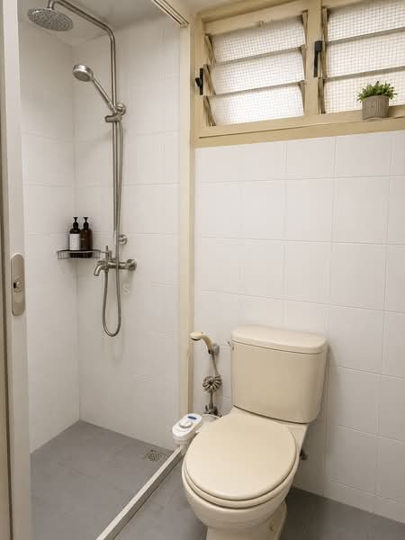 167C Punggol East, 167C Punggol East, 3 Bedrooms, 989 sqft, HDB Flat For Sale, by Sitimas Senin, 60208034 - Bathroom - PropertyGuru.com.sg