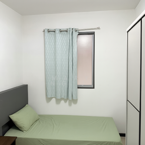 For Rent - The Lakeshore