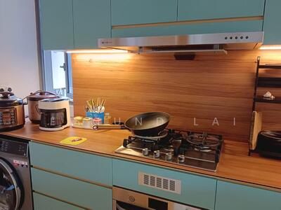 For Rent - The Visionaire