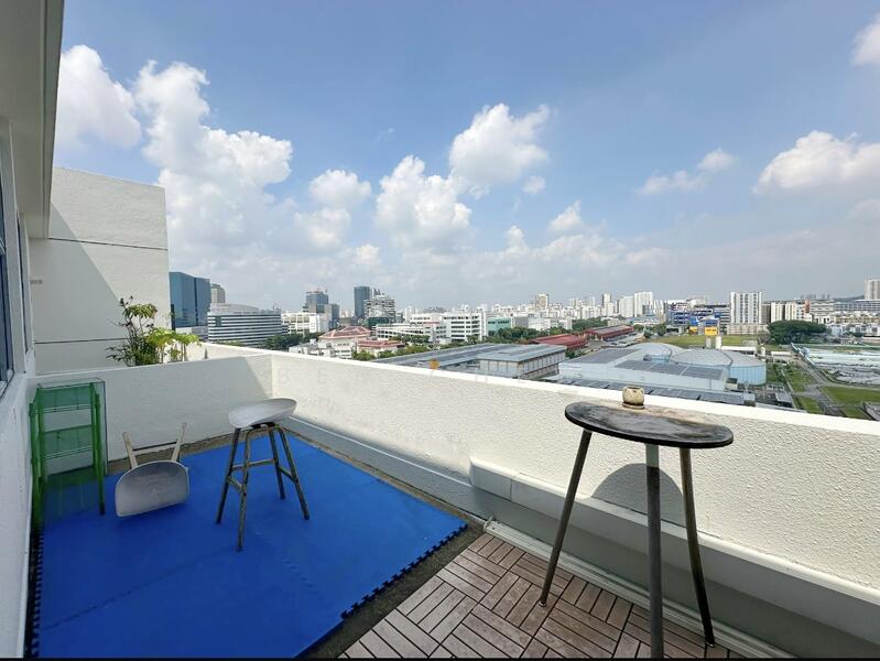 Tradehub 21, 18 Boon Lay Way, 1,259 sqft, Light Industrial (B1) For Sale, by Ben Chew, 60208199 - Balcony - CommercialGuru.com.sg