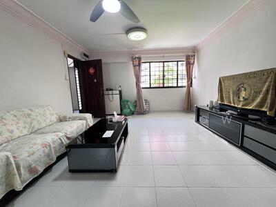 For Rent - 105 Jurong East Street 13