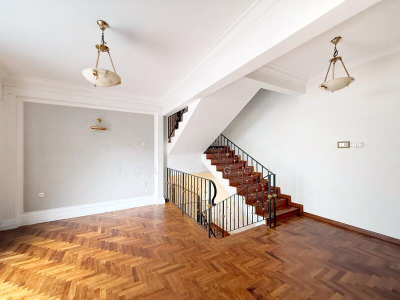 For Rent - King’s road semi detached house