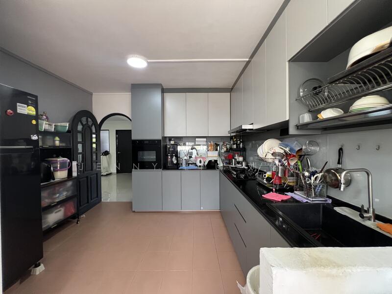 Newly renovated kitchen With Oven