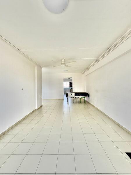 For Sale - 879 Tampines Avenue 8