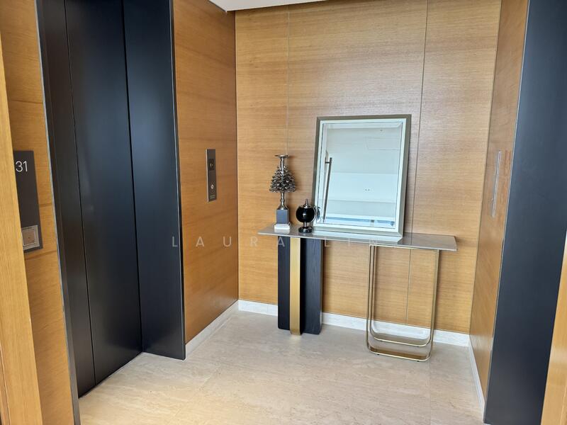 Private lift lobby