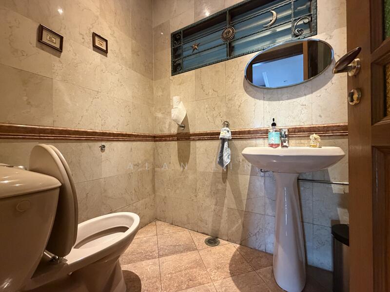 For Sale - Jalan Binchang Corner Semi Detached