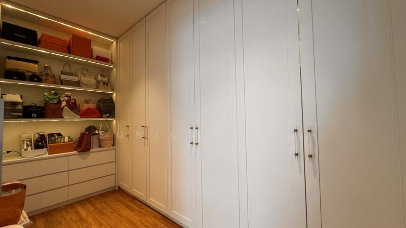 Walk In Wardrobe in Master Bedroom
