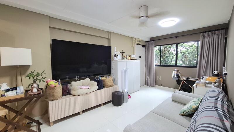 For Sale - 33 Marine Crescent