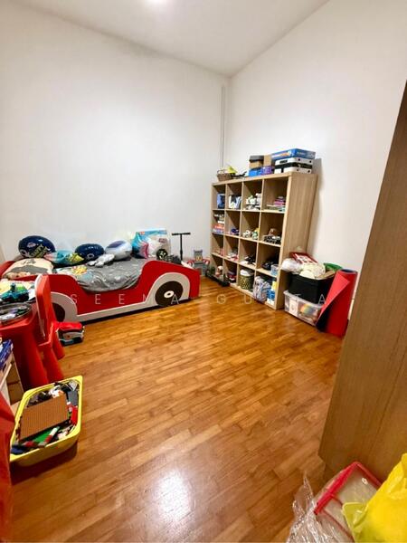 For Rent - Varsity Park Condominium