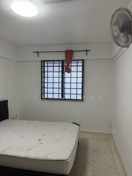 440 Ang Mo Kio Avenue 10, 440 Ang Mo Kio Avenue 10, 2 Bedrooms, 721 sqft, HDB Flat For Rent, by Tony Zhang, 60208627 - Bedroom - PropertyGuru.com.sg