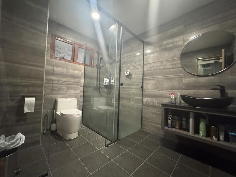 Kew Residencia, 355 Kew Crescent, Bedok / Upper East Coast, 4 Bedrooms, 2,411 sqft, Cluster House For Sale, by Serene Chua, 60208659 - Bathroom - PropertyGuru.com.sg