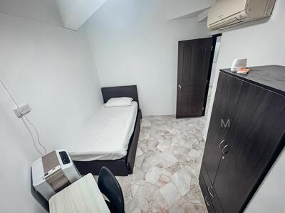 For Rent - Queensway Tower