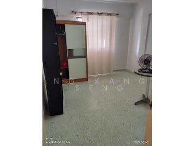 For Sale - 427 Clementi Avenue 3