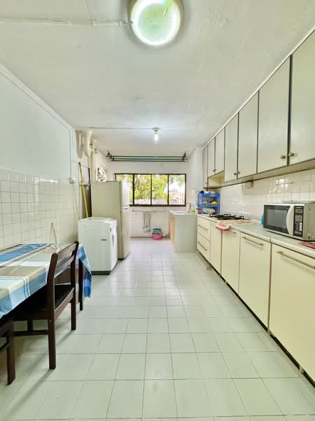 427 Clementi Avenue 3, 427 Clementi Avenue 3, 2 Bedrooms, 725 sqft, HDB Flat For Sale, by Ng Kang Seng, 60208860 - Kitchen - PropertyGuru.com.sg