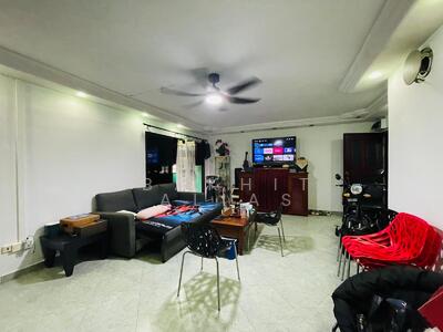 For Sale - 407 Sembawang Drive