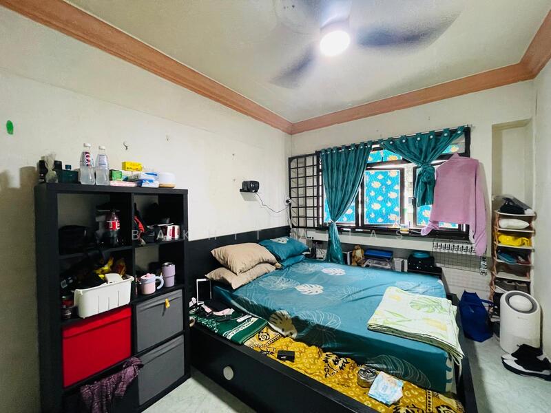 For Sale - 407 Sembawang Drive