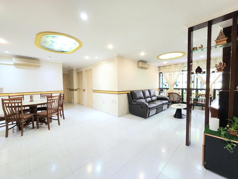 Spacious Living room