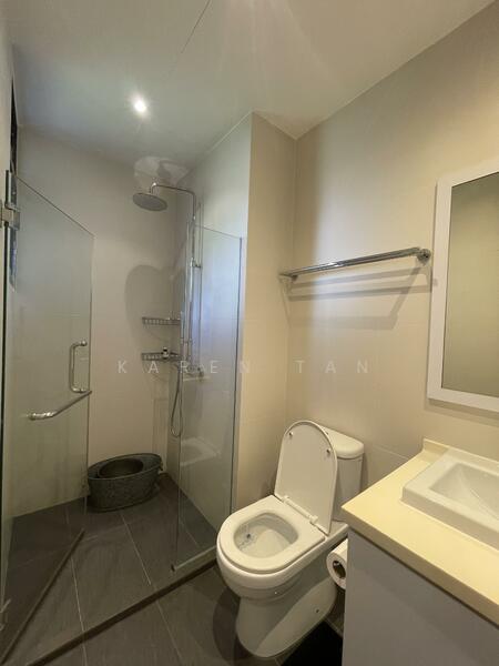 Junior master ensuite 