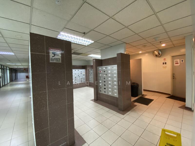 Manhattan House, 151 Chin Swee Rd, 3,908 sqft, Other Retail For Rent, by Lance Lim, 60209329 - Hallway - CommercialGuru.com.sg