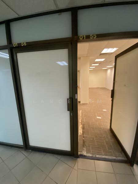 Manhattan House, 151 Chin Swee Rd, 3,908 sqft, Other Retail For Rent, by Lance Lim, 60209329 - Corridor - CommercialGuru.com.sg