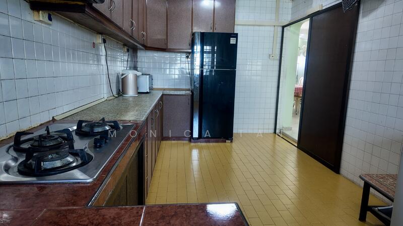 For Sale - 107 Tampines Street 11