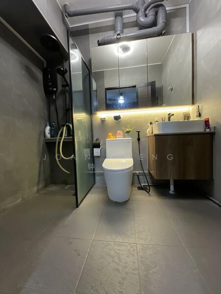 For Sale - 681B Woodlands Drive 62