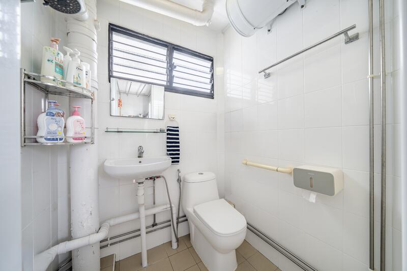 For Sale - 219 Yishun Street 21