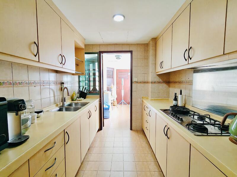 Kitchen with yard and WC