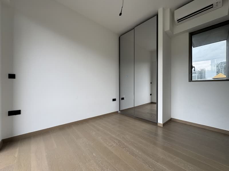 The Landmark, 173 Chin Swee Road, 3 Bedrooms, 1,076 sqft, Condominium For Rent, by Jeff Lim, 60209607 - Bedroom - PropertyGuru.com.sg