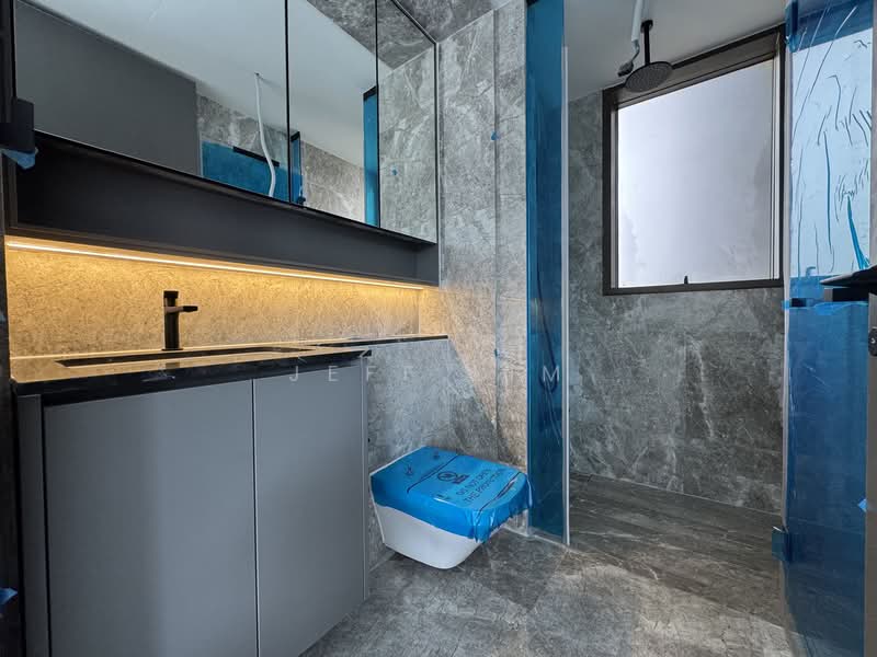 The Landmark, 173 Chin Swee Road, 3 Bedrooms, 1,076 sqft, Condominium For Rent, by Jeff Lim, 60209607 - Bathroom - PropertyGuru.com.sg