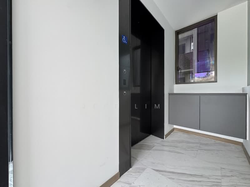 The Landmark, 173 Chin Swee Road, 3 Bedrooms, 1,076 sqft, Condominium For Rent, by Jeff Lim, 60209607 - Corridor - PropertyGuru.com.sg