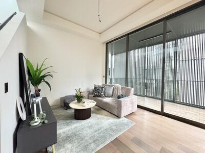 For Sale - 10 Evelyn